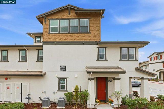 61101 Via Vicenza, San Ramon, CA 94583