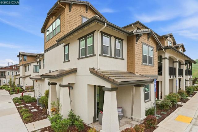 61101 Via Vicenza, San Ramon, CA 94583