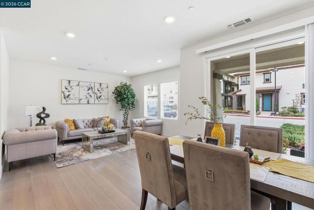 61101 Via Vicenza, San Ramon, CA 94583