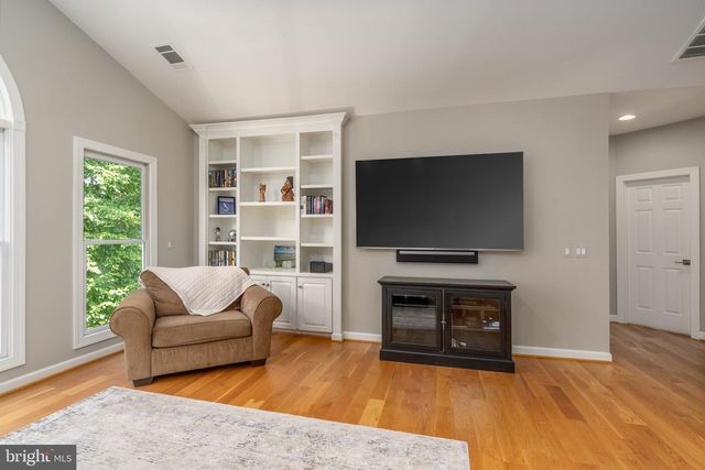 20275 WATER MARK PL, Sterling, VA 20165