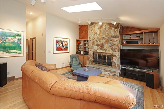 5002 Saddlebrook Drive, Dewitt, NY 13066