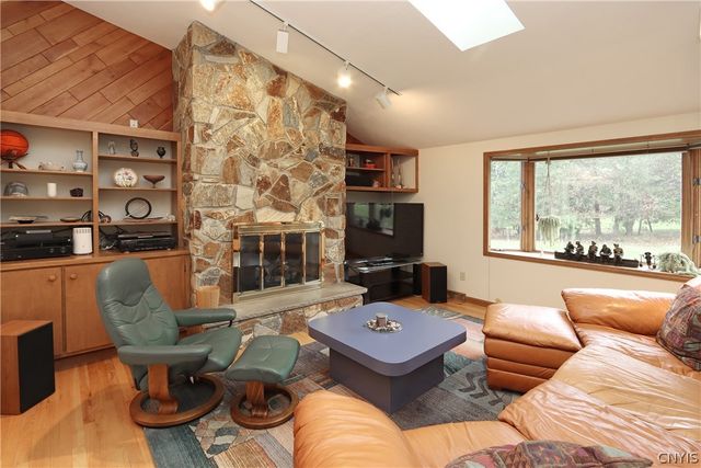 5002 Saddlebrook Drive, Dewitt, NY 13066