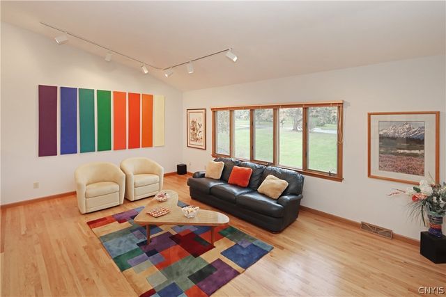 5002 Saddlebrook Drive, Dewitt, NY 13066