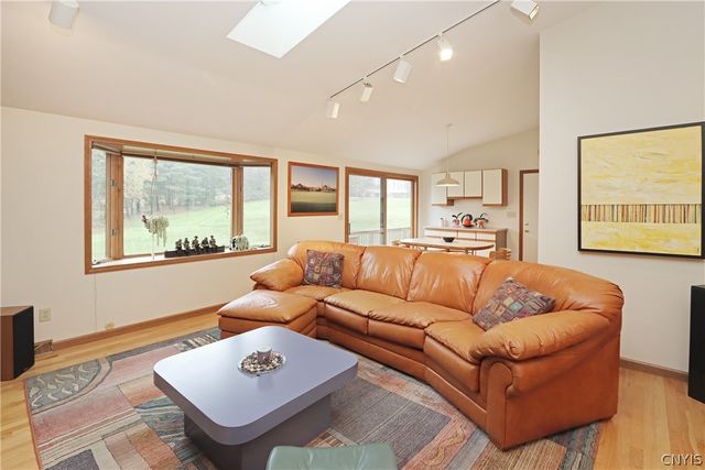 5002 Saddlebrook Drive, Dewitt, NY 13066