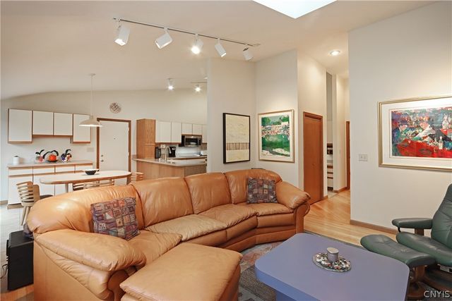 5002 Saddlebrook Drive, Dewitt, NY 13066