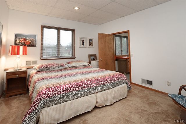 5002 Saddlebrook Drive, Dewitt, NY 13066