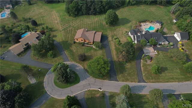 5002 Saddlebrook Drive, Dewitt, NY 13066