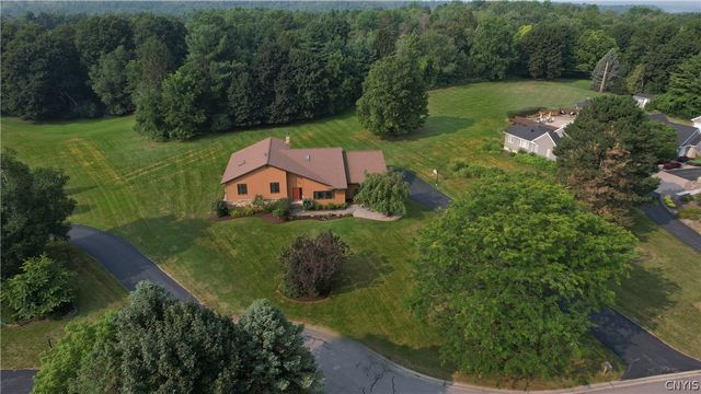 5002 Saddlebrook Drive, Dewitt, NY 13066