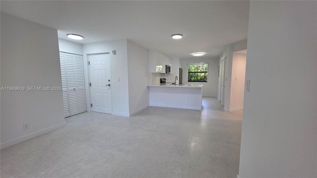 10161 W Sunrise Blvd 101, Plantation, FL 33322