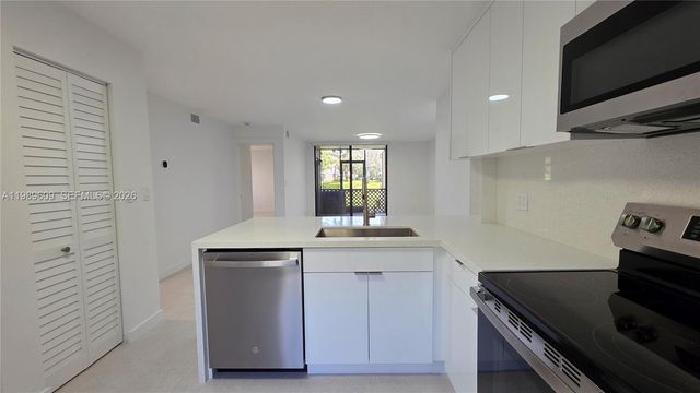 10161 W Sunrise Blvd 101, Plantation, FL 33322