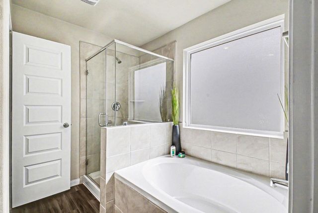 4906 Luke Mathew Drive, Rosharon, TX 77583