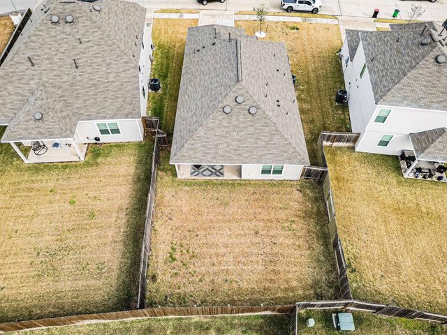 4906 Luke Mathew Drive, Rosharon, TX 77583