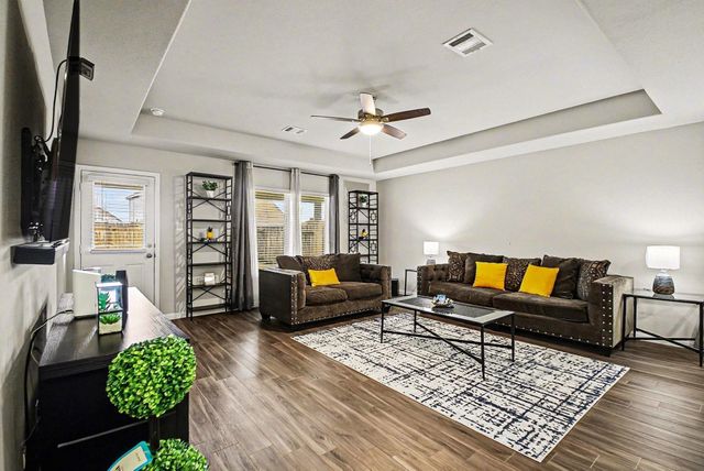 4906 Luke Mathew Drive, Rosharon, TX 77583