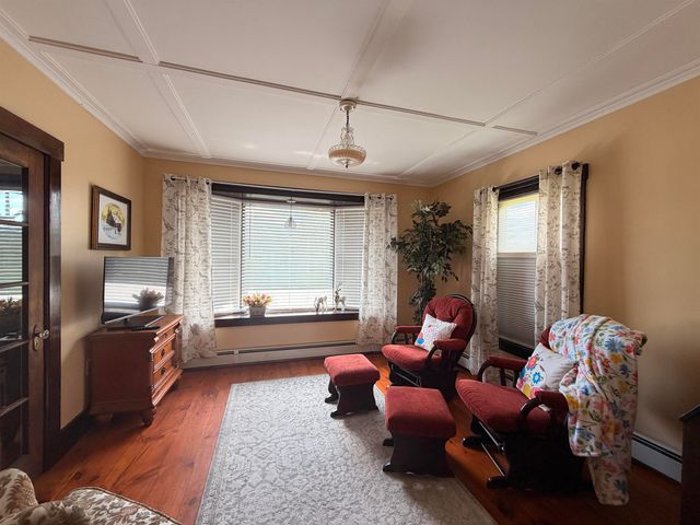 62 Parker Street, Winchester, NH 03470