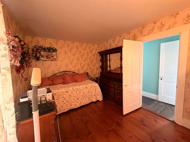 62 Parker Street, Winchester, NH 03470