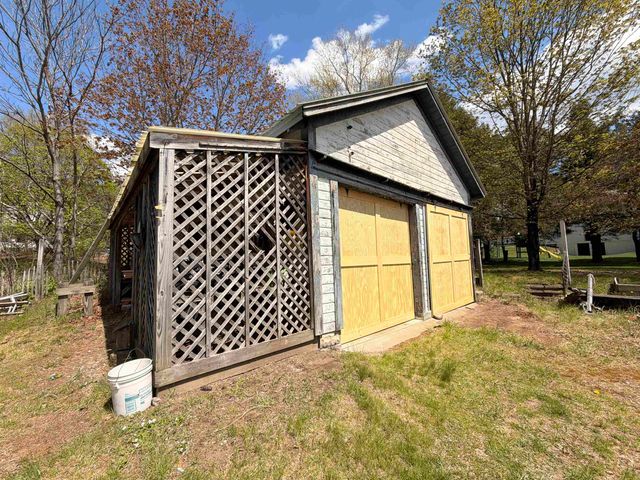 62 Parker Street, Winchester, NH 03470