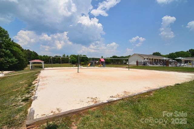152 Eagle Drive 27B, New London, NC 28127