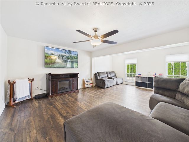 213 David Street, Hurricane, WV 25526