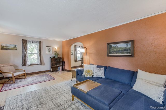 31437 Fairchild Street, Westland, MI 48186