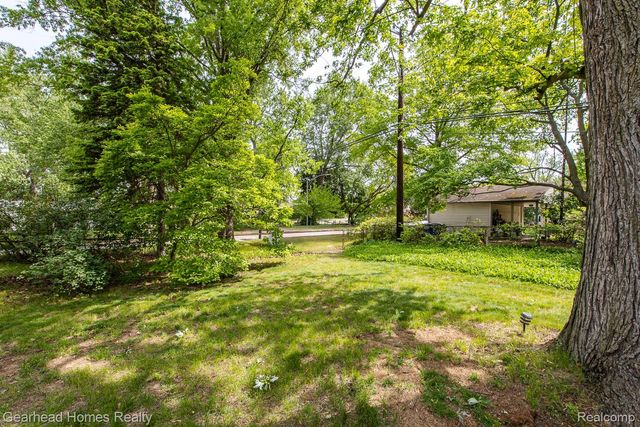 31437 Fairchild Street, Westland, MI 48186