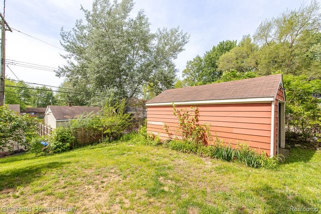 31437 Fairchild Street, Westland, MI 48186