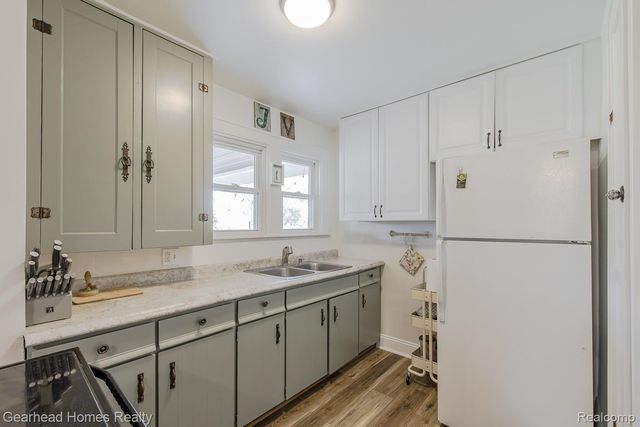 31437 Fairchild Street, Westland, MI 48186