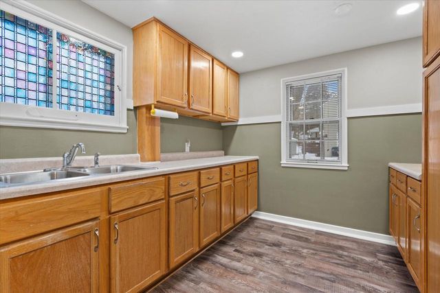 5596 Arrowwood STREET, Greendale, WI 53129