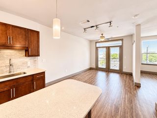 2910 Milam St Street 1333, Houston, TX 77006