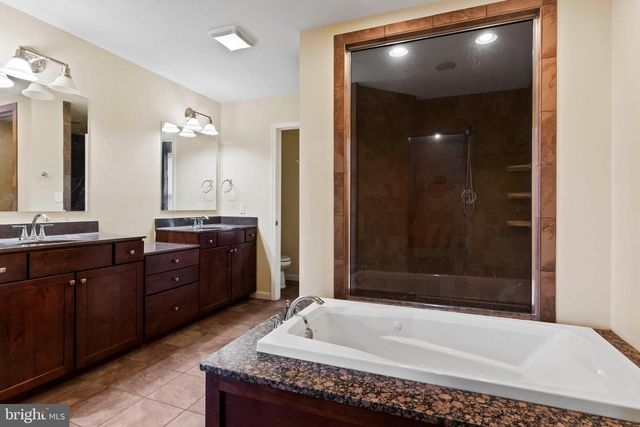 318 WOODBRIDGE DR, Etters, PA 17319