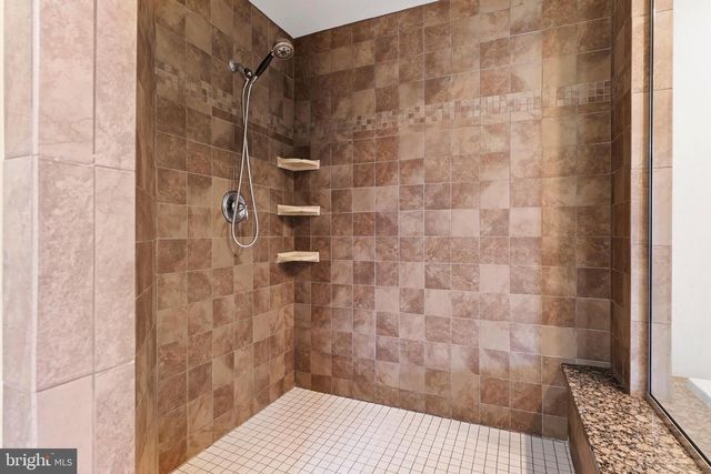 318 WOODBRIDGE DR, Etters, PA 17319