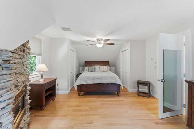 536 Plymouth St, Middleboro, MA 02346