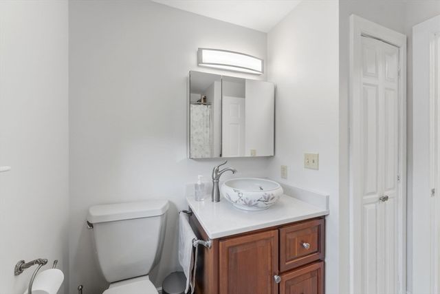 536 Plymouth St, Middleboro, MA 02346