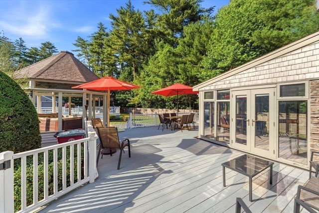 536 Plymouth St, Middleboro, MA 02346