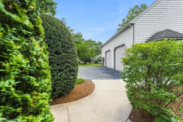 536 Plymouth St, Middleboro, MA 02346