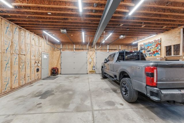 536 Plymouth St, Middleboro, MA 02346