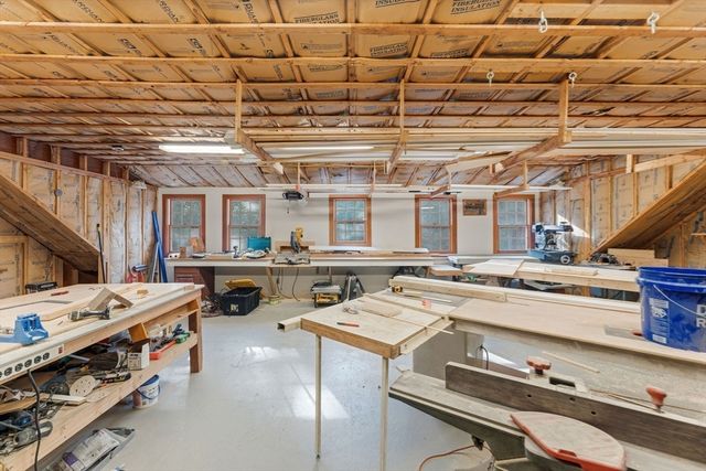 536 Plymouth St, Middleboro, MA 02346