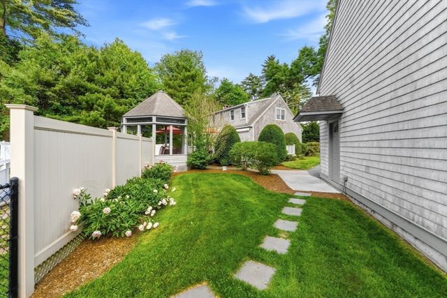 536 Plymouth St, Middleboro, MA 02346