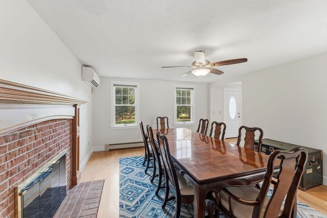 536 Plymouth St, Middleboro, MA 02346