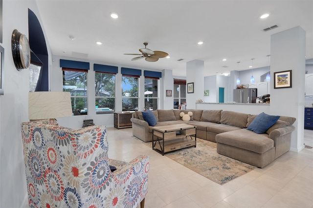 13428 E VIA ROMA CIRCLE, Clermont, FL 34711