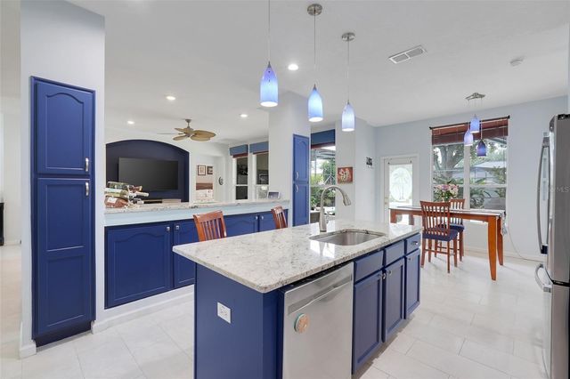 13428 E VIA ROMA CIRCLE, Clermont, FL 34711