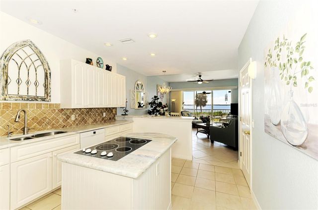 4410 WARREN AVENUE 504, Port Charlotte, FL 33953