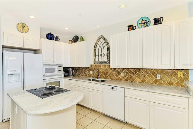 4410 WARREN AVENUE 504, Port Charlotte, FL 33953