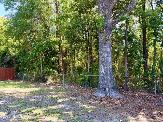 2909 LAUDERDALE Drive E, Jacksonville, FL 32277