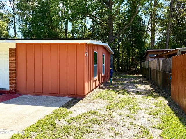 2909 LAUDERDALE Drive E, Jacksonville, FL 32277