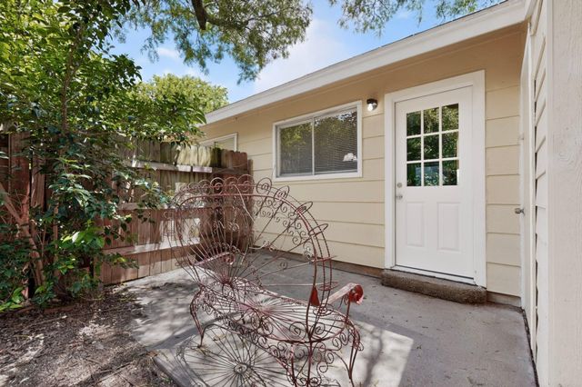 128 Coers CIR, San Marcos, TX 78666