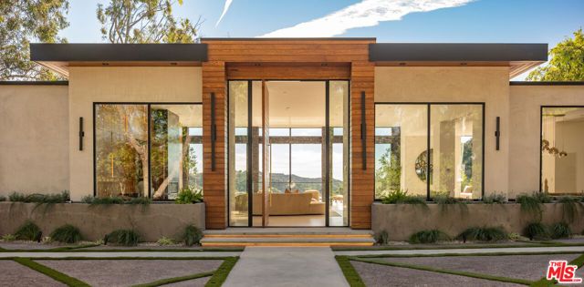 12752 Mulholland Drive, Beverly Hills, CA 90210