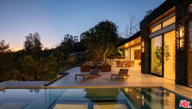 12752 Mulholland Drive, Beverly Hills, CA 90210