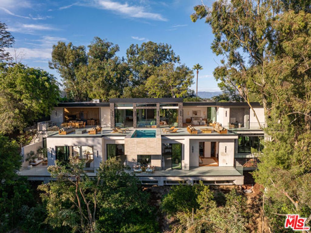 12752 Mulholland Drive, Beverly Hills, CA 90210