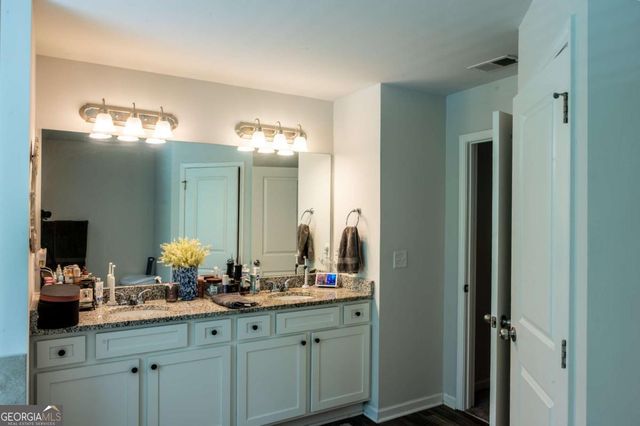 111 Clark Lake Lane, Grayson, GA 30017