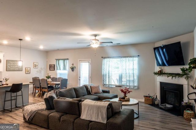 111 Clark Lake Lane, Grayson, GA 30017
